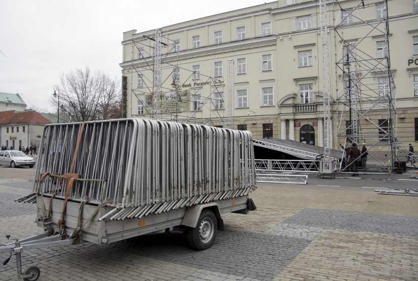 Sylwester w Lublinie: Zobacz jak rośnie scena (ZDJĘCIA)