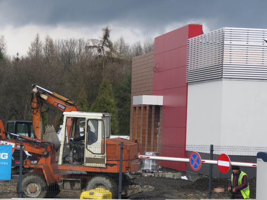 Budowa KFC wWadowicach przy DK52