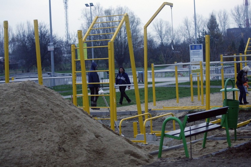 Street workout park w Legnicy (ZDJĘCIA)