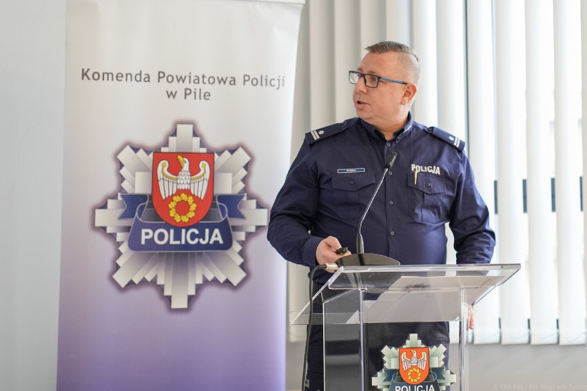 20 tysięcy zgłoszeń w 2022 roku! Tyle wpłynęło ich do Komendy Powiatowej Policji w Pile w minionym roku [ZDJĘCIA]