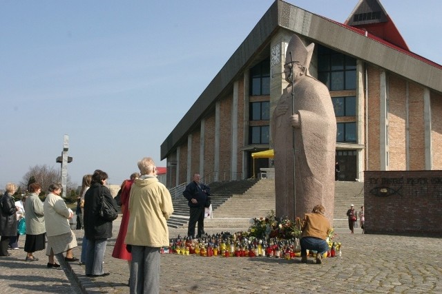 Pomnik Jana Pawła II na gdańskiej Zaspie