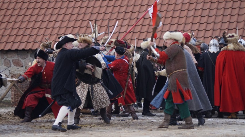 Rekonstruktorzy zdobyli zamek w Tykocinie po raz szósty.