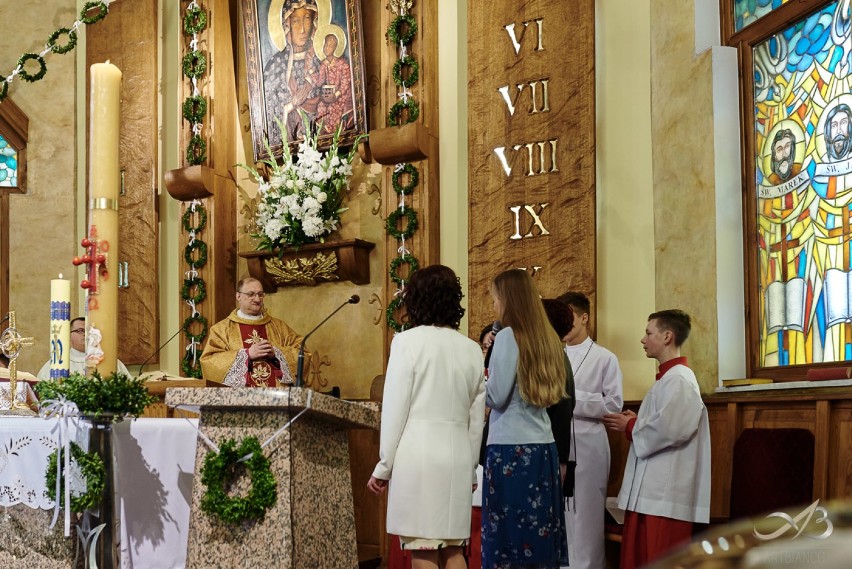 Pleszew. W ubiegłym roku parafia św. Floriana otwierała sezon komunijny. W tym roku na uroczystości będziemy musieli jeszcze poczekać