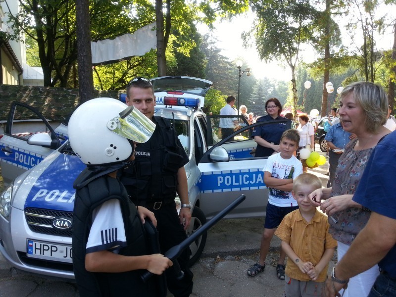 Policja w Jastrzębiu-Zdroju: Mundurowi na festynie charytatywnym