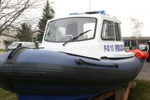 Lubelskie: Policja ma nowe auta i... łódź (WIDEO, ZDJĘCIA)