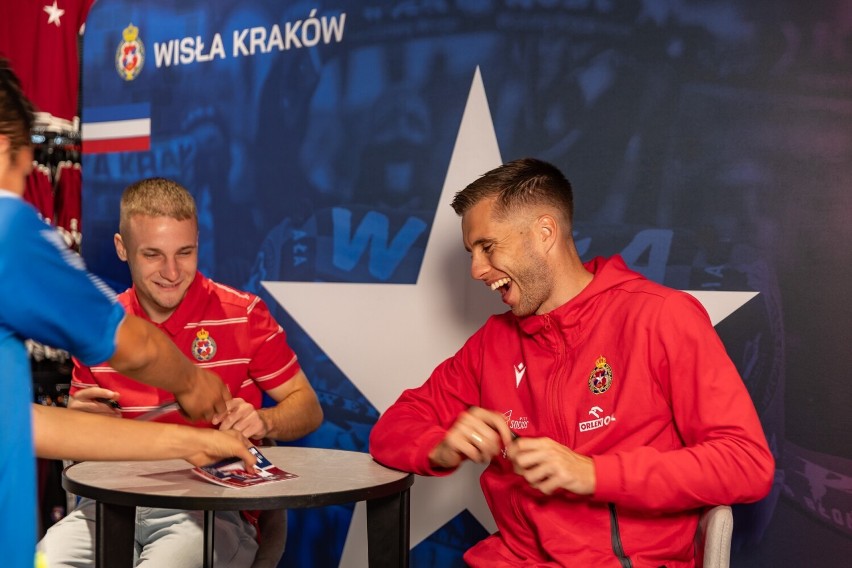 Wisła Kraków. Kolejne spotkanie piłkarzy „Białej Gwiazdy” z kibicami