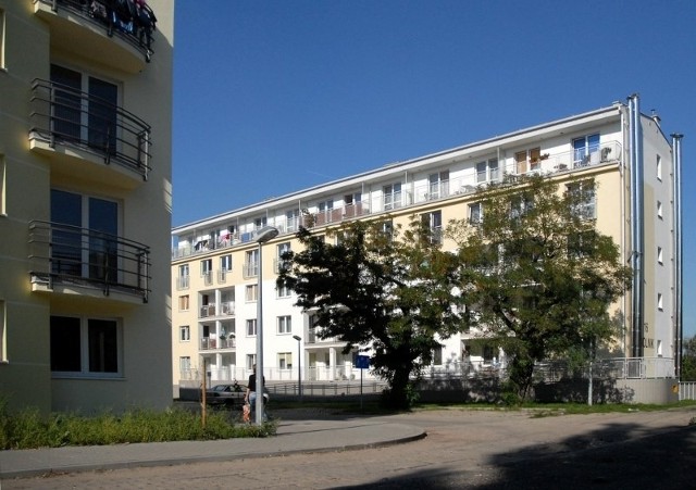 Bloki z mieszkaniami komunalnymi na osiedlu Nadolnik w Poznaniu
