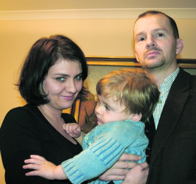 Dorota Rolińska, stomatolog z mężem i synkiem Łukaszem.