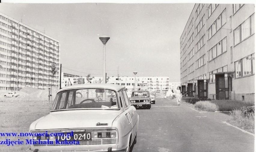 Na zdjęciu: Blok przy ulicy Rydygiera 16, w tle budowana...