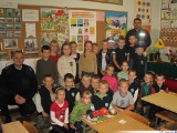Augustowscy policjanci spotkali się z dziećmi ze szkół podstawowych w Sztabinie 