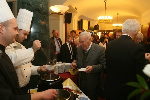 Wesele na Górnym Śląsku w wykonaniu Zespołu Pieśni i Tańca...