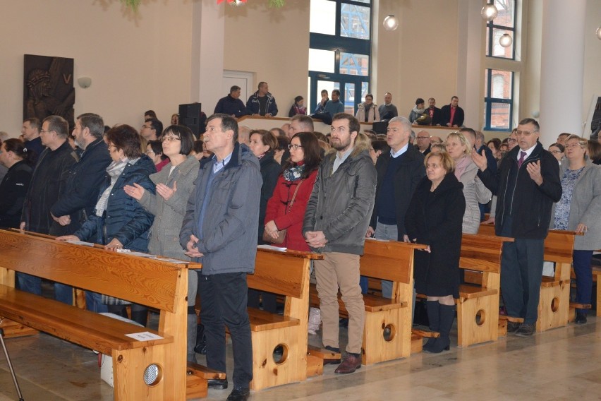Remont Małżeński w Opolu. Tłumy Opolan i abp Grzegorz Ryś w kościele seminaryjnym