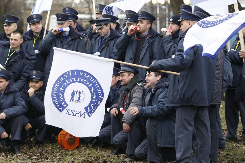 Wrocław: Służby mundurowe protestowały (FILM I ZDJĘCIA)