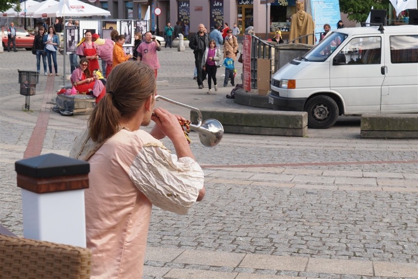 Królewski Festiwal Artystyczny - Gniezno: Terminus A Quo i &quot;Kraina Ułudy&quot; na Rynku [ZDJĘCIA]