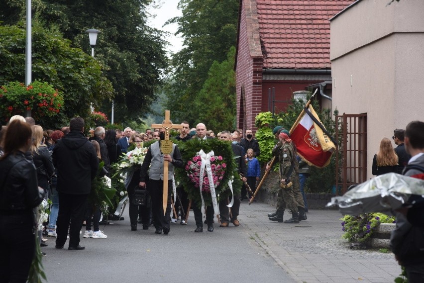 Ostatnie pożegnanie 19-letniej uczennicy ZSP nr 4...