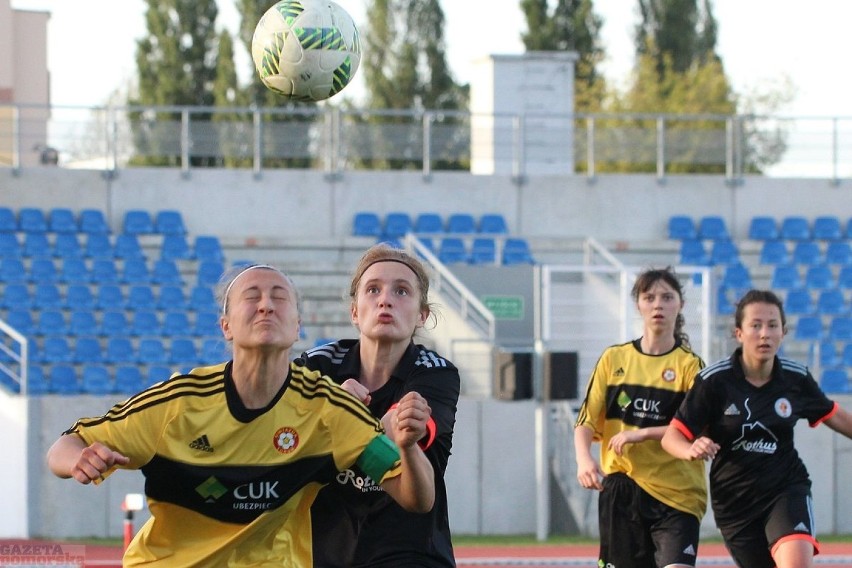 Mecz 5. kolejki III ligi kobiet WAP Włocławek - Gwiazda Toruń 1:4 [zdjęcia]