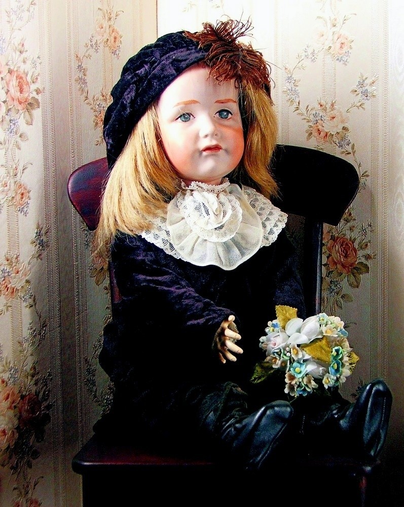 Lalka  z XIX w. z biskwitu