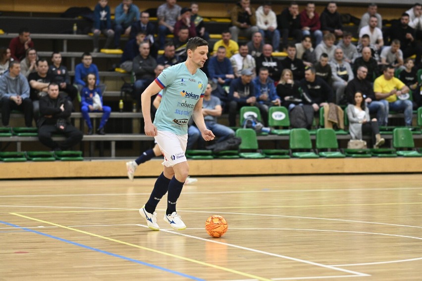 Futsal Świecie (żółte koszulki) zremisował z Futsal Szczecin...