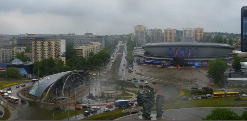 Dwa TIRy zderzyły się w tunelu w stronę Sosnowca. Wypadek w...