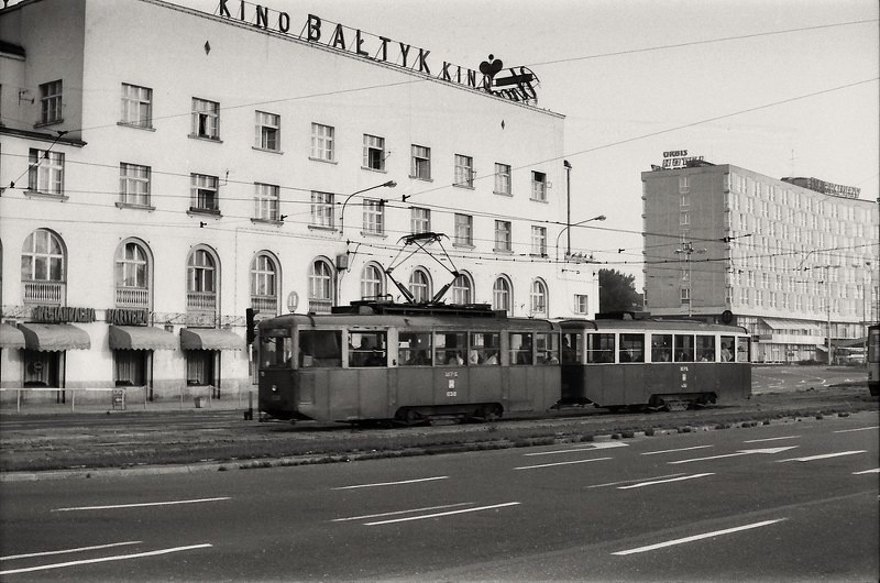 Historia kina Bałtyk na zdjęciach.