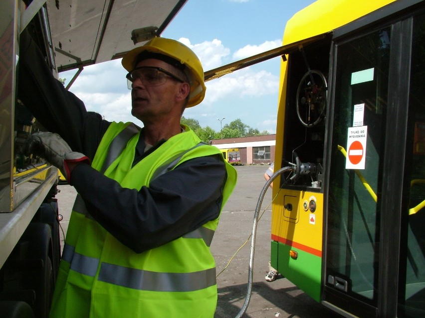 Autobusy na gaz w Katowicach? Może w przyszłym roku, na razie testy