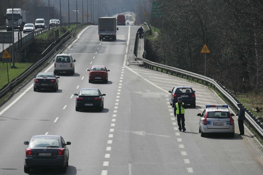 Nowoczesny sprzęt fotograficzny umożliwi śląskiej drogówce...