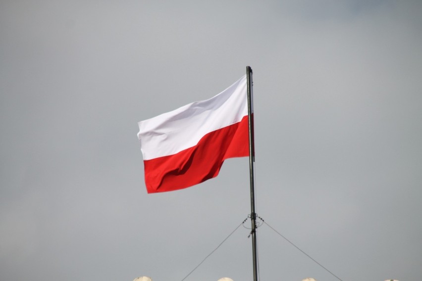 Pod biało-czerwoną. W Stargardzie może stanąć maszt z polską flagą. Ale brakuje jeszcze dużo głosów