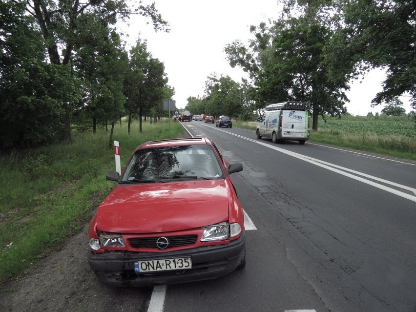 Zderzenie pięciu aut na drodze Wrocław-Oława (ZDJĘCIA)