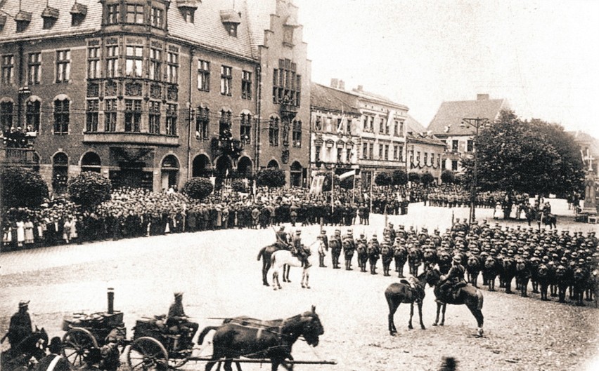 Rynek w Tarnowskich Górach, zdjęcie z 26 czerwca 1922 roku