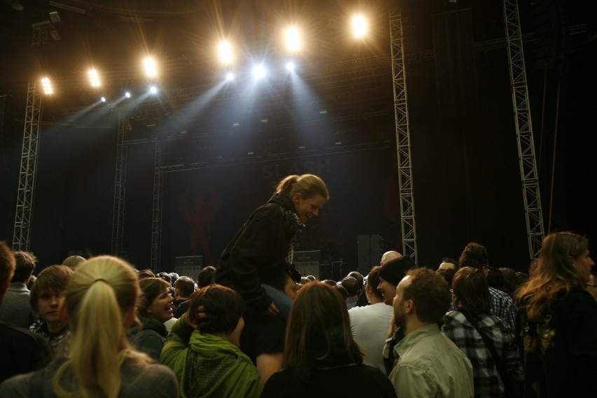 Slash w Katowicach: Spodek szaleje, Slash na scenie [ZDJĘCIA]