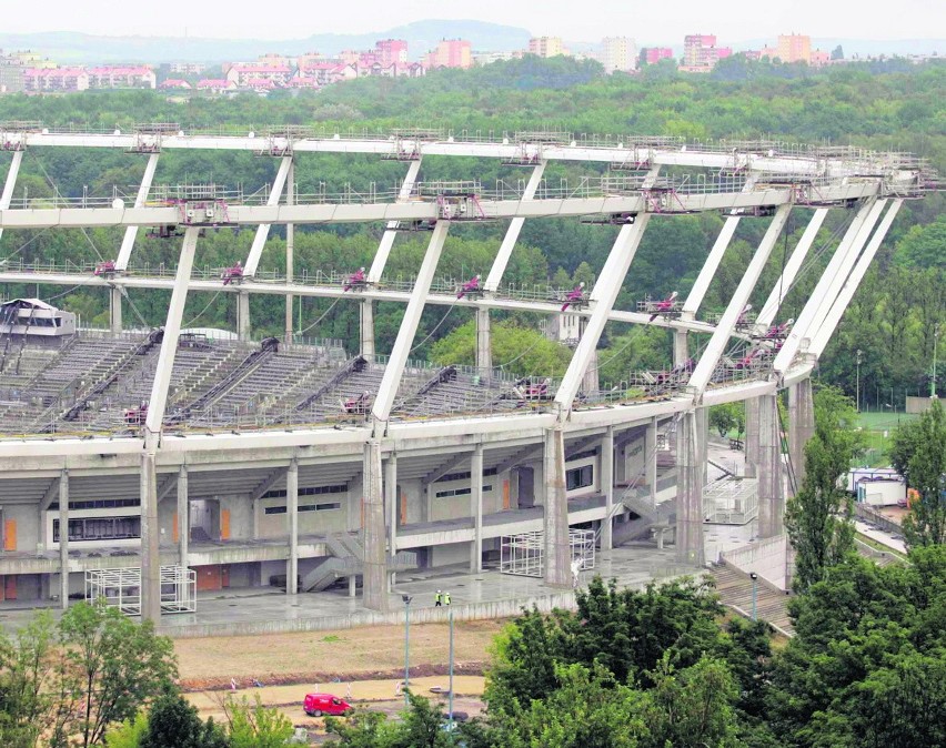 Ostatnia podwyżka kosztów budowy Stadionu Śląskiego jest z...