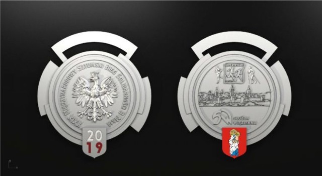 Takie efektowne medale otrzymywać będą na mecie uczestnicy Sztumskiego Biegu Solidarności