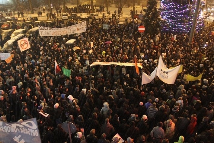Gdańsk, Gdynia: Pikiety przeciw podpisaniu ACTA (FILMY, ZDJĘCIA)