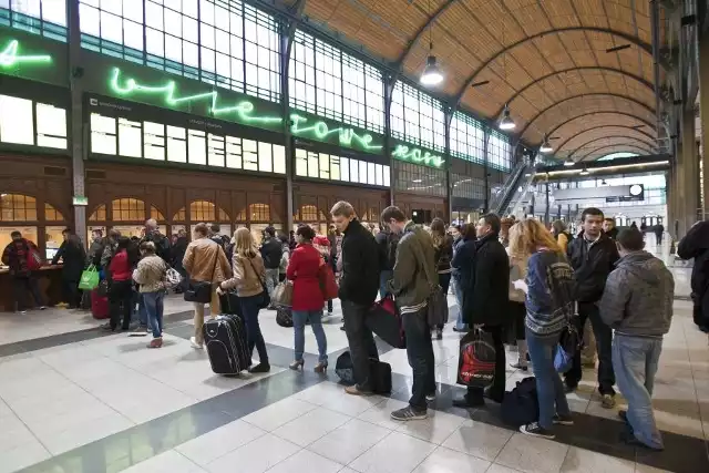 Na wrocławskim Dworcu Głównym pasażerowie otrzymają darmową kawę i herbatę