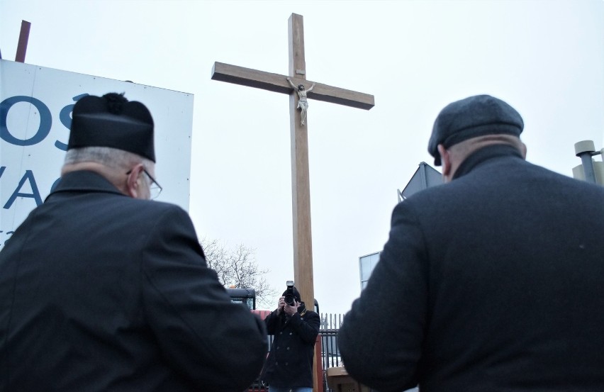 U zbiegu ul. Świętokrzyskiej i al. Niepodległości w...