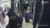 Kradła ubrania w centrum handlowym w Wodzisławiu. Podejrzewaną o to przestępstwo nagrały kamery monitoringu. Rozponajesz tę kobietę?