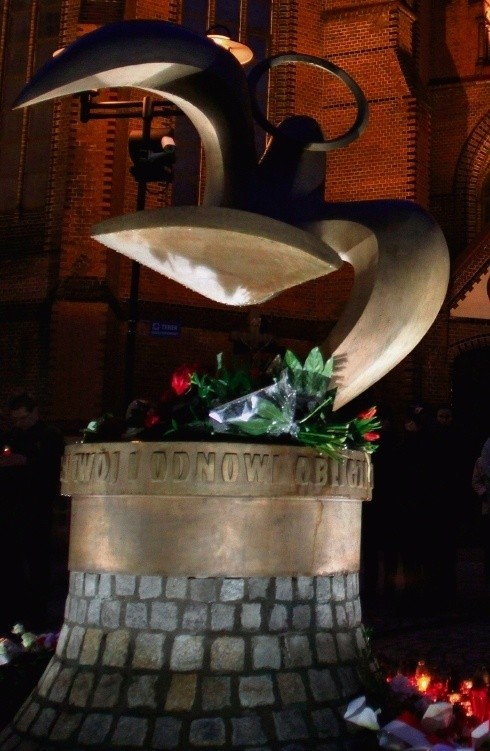 Unikalny pomnik papieski stanął w Gliwicach