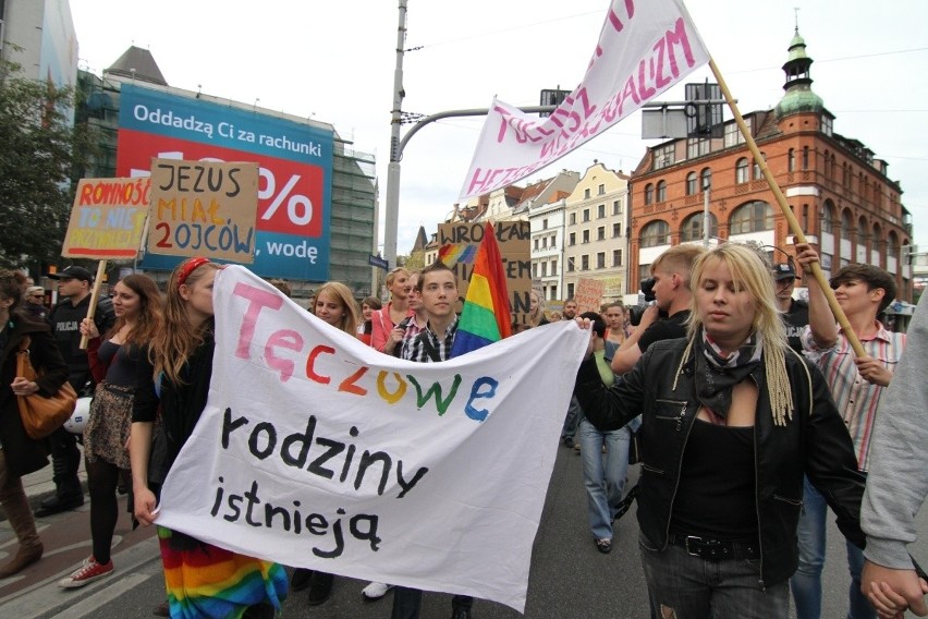 Nietolerancyjny Wrocław. Gdyby nie policja, Marsz Równości przyniósłby ofiary? (ZDJĘCIA, FILMY)