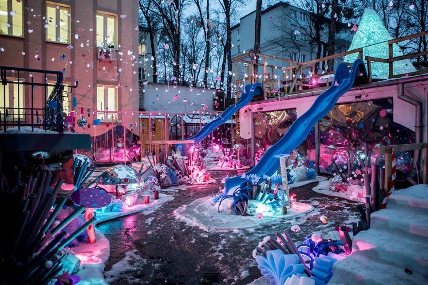 „Ogród Zimowy” na warszawskiej Woli. Podwórko przy...
