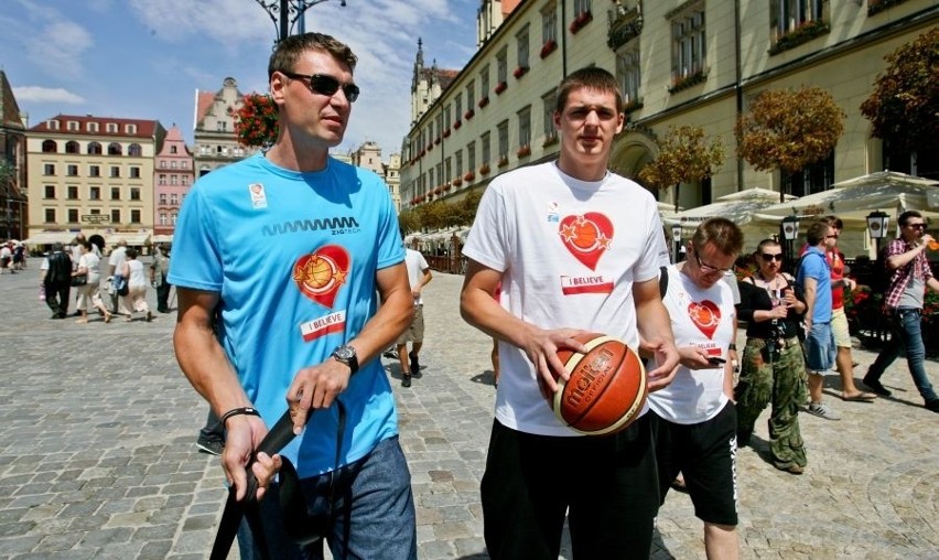 Koszykówka: Polska kadra przyjechała na ME U-18 (ZDJĘCIA)
