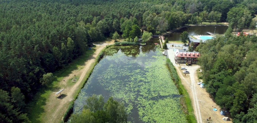 Wodne szaleństwo w Koszęcinie. Baseny, zjeżdżalnie, kajaki