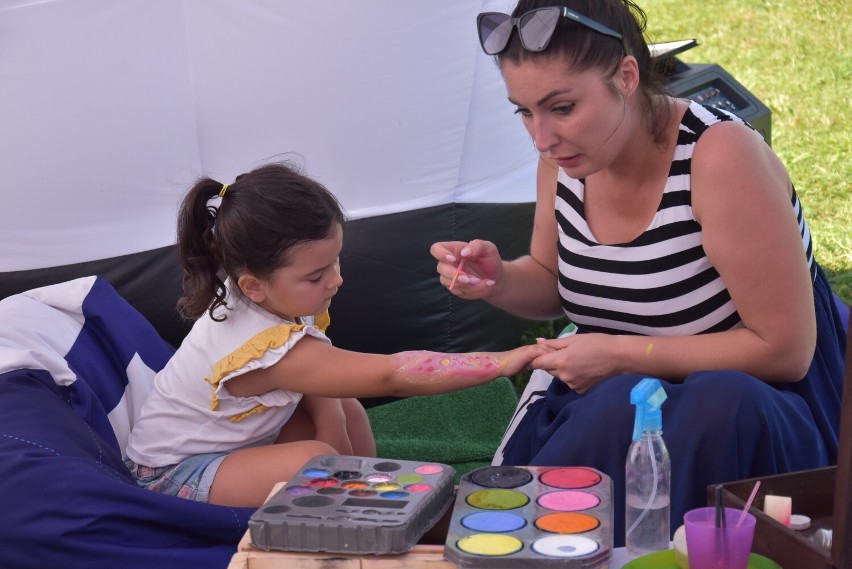 Rodzinny piknik na zakończenie wakacji w Kobylance