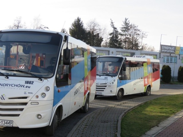 Autobusy gminnej komunikacji w Andrychowie nie są stare.