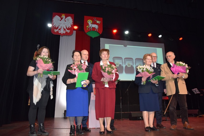 Jubileusz 25-lecia powiatu wieluńskiego. Były gratulacje, podziękowania i życzenia 