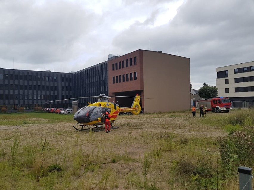 Przy ul. Wniebowstąpienia w Wejherowie reanimowano kobietę. Przyleciał śmigłowiec LPR