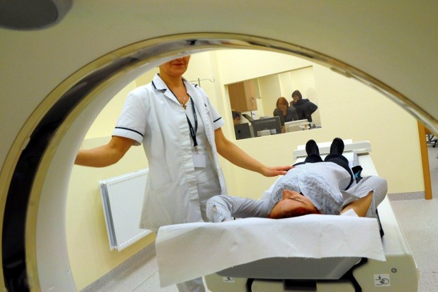 Placówki zrzeszone w konwencie lubelskich szpitali podjęły decyzję o wypowiedzeniu umów Niepublicznym Zakładom Opieki Zdrowotnej, które wykonywały u nich badania diagnostyczne, np. tomografię komputerową.