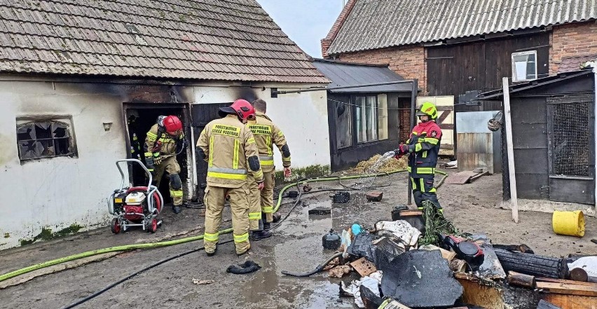 Pożar budynku gospodarczego w Gaju Małym. Interweniowali strażacy