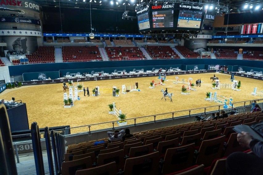 W Ergo Arenie rozpoczęły się zawody jeździeckie Cavaliada...