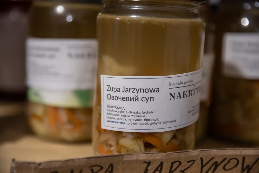 Akcja Zupa dla Ukrainy w Krakowie idzie pełną parą [ZDJĘCIA]