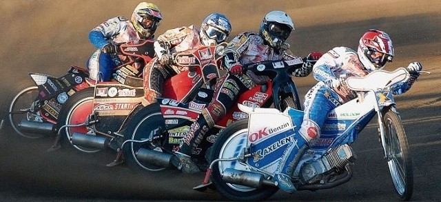 20. wyścig na torze w Gnieźnie. Od prawej: Nicki Pedersen, Krzysztof Jabłoński, Michał Szczepaniak i Tai Woffinden